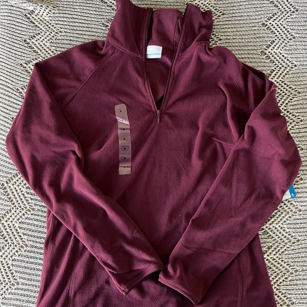 Brand New Columbia Sweatshirt size Medium ✨✨✨